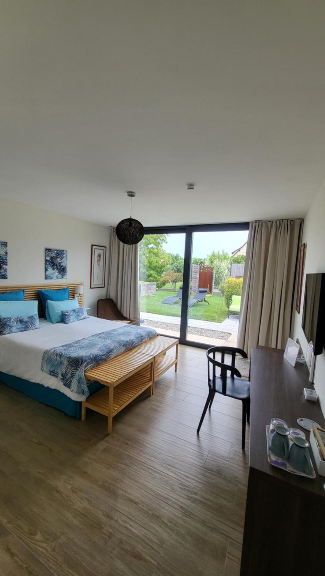 Le Jardin Des Pies Bed & Breakfast Manspach ภายนอก รูปภาพ